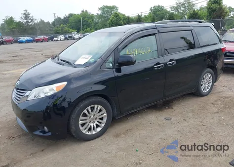 2016 Toyota Sienna Xle Premium 8 Passenger from USA, damaged, VIN 5TDYK3DC9GS706815